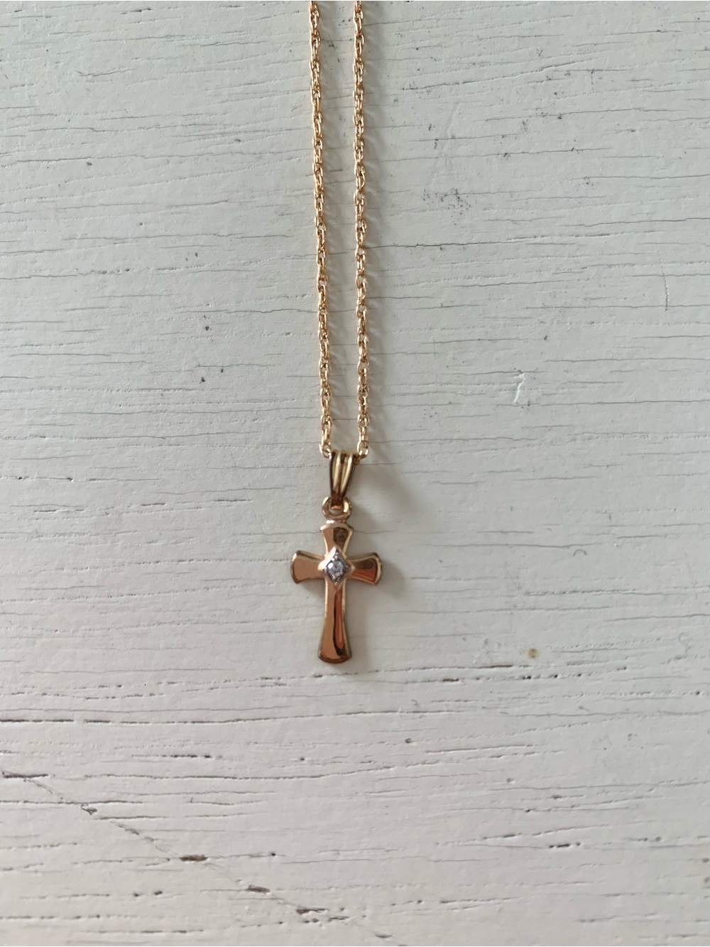 14Kt Gold Filled Cross Necklace - 18 in - New - Picture 7 of 7